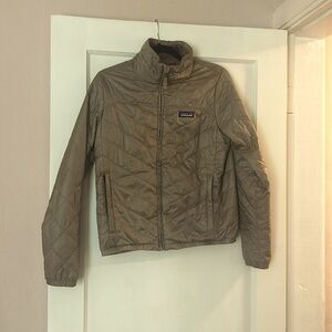 Patagonia Radalie lightweight quilted bomber puff jacket in a champagne color